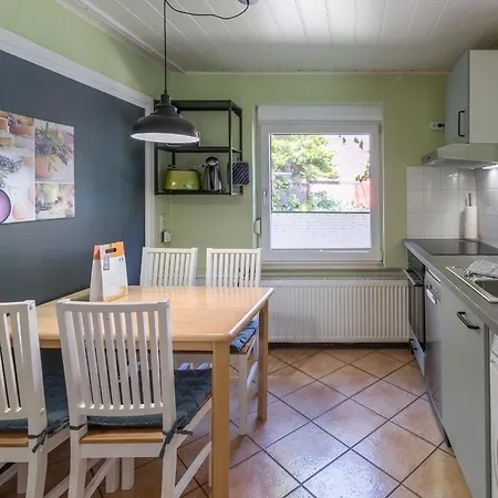 Marienkaefer - Ruhe Am Stadtrand * וארן